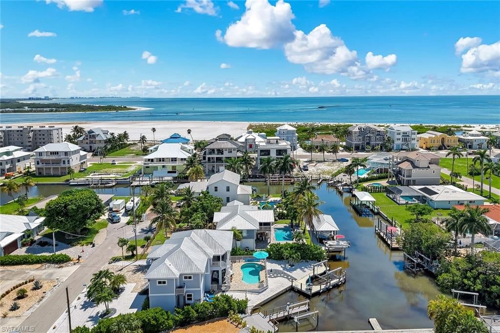 LAGUNA SHORES - Residential