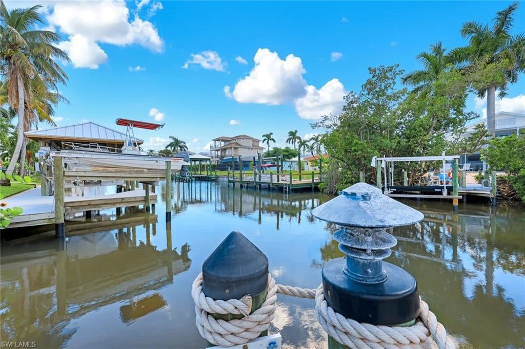 LAGUNA SHORES - Residential
