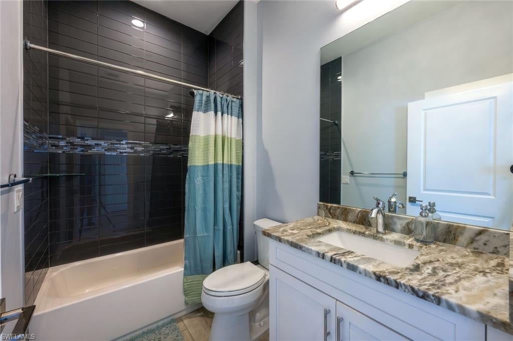 LAGUNA SHORES - Residential