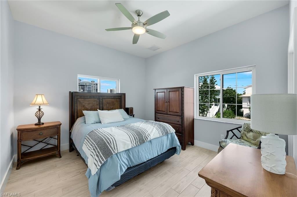 LAGUNA SHORES - Residential