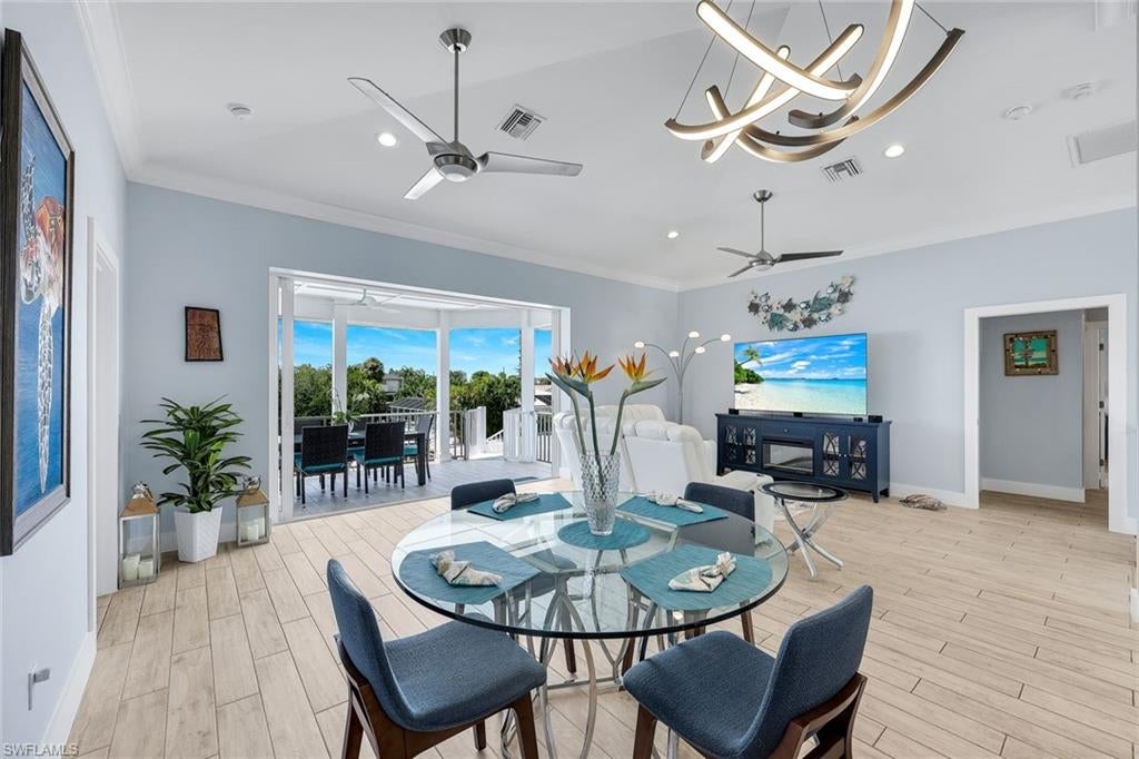LAGUNA SHORES - Residential