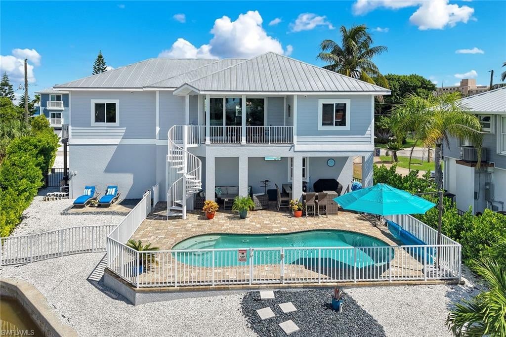 LAGUNA SHORES - Residential