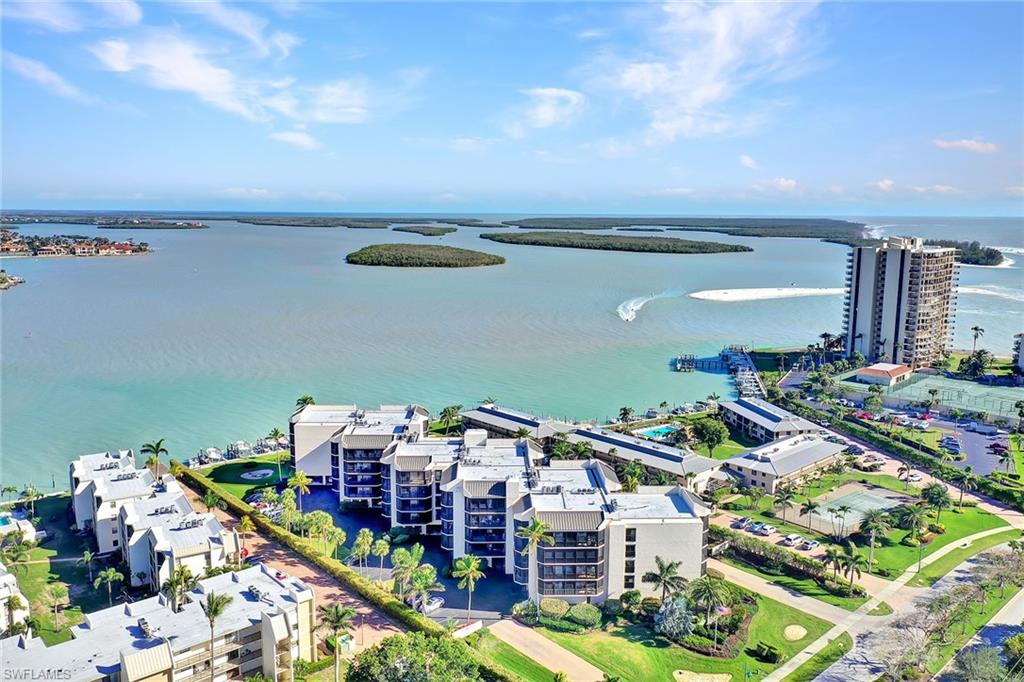 CAMELOT CONDO - Residential