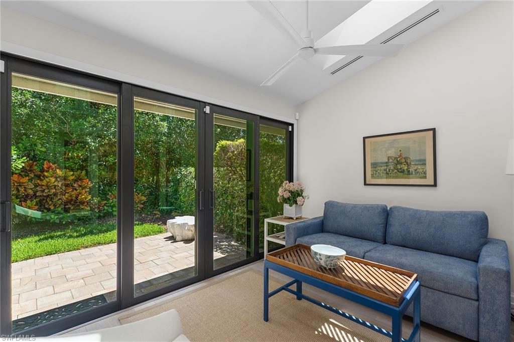 VILLAS AT PELICAN BAY - Residential