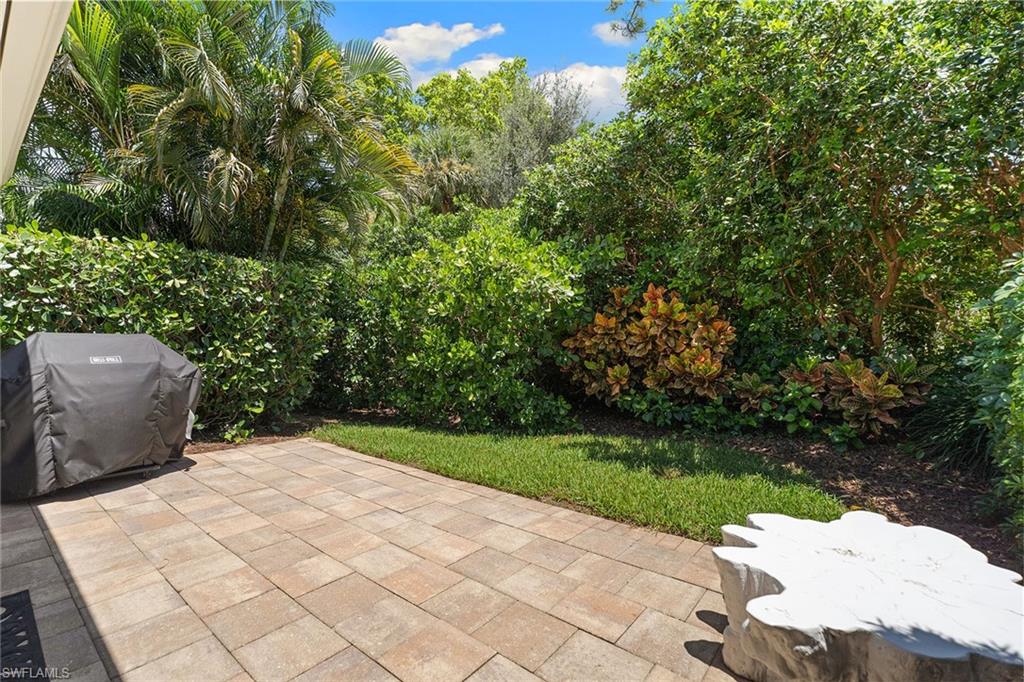 VILLAS AT PELICAN BAY - Residential