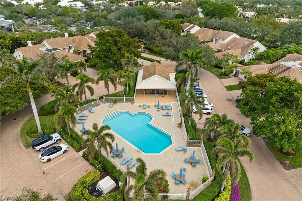 VILLAS AT PELICAN BAY - Residential