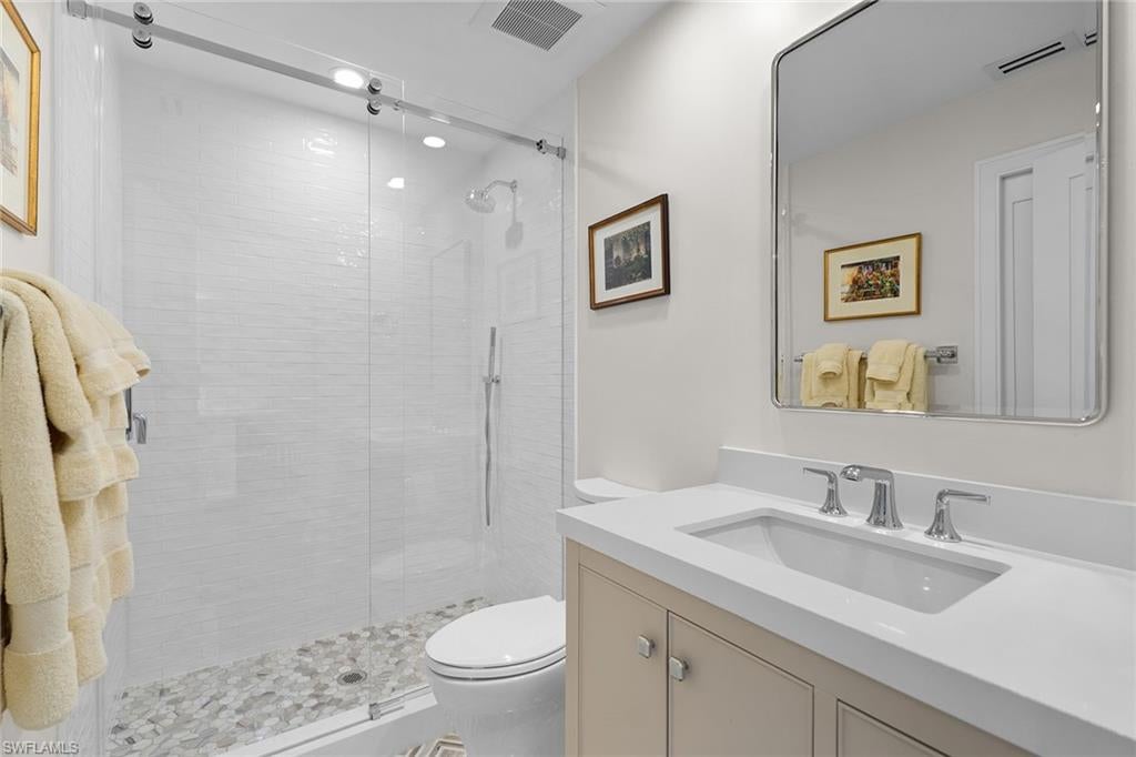 VILLAS AT PELICAN BAY - Residential