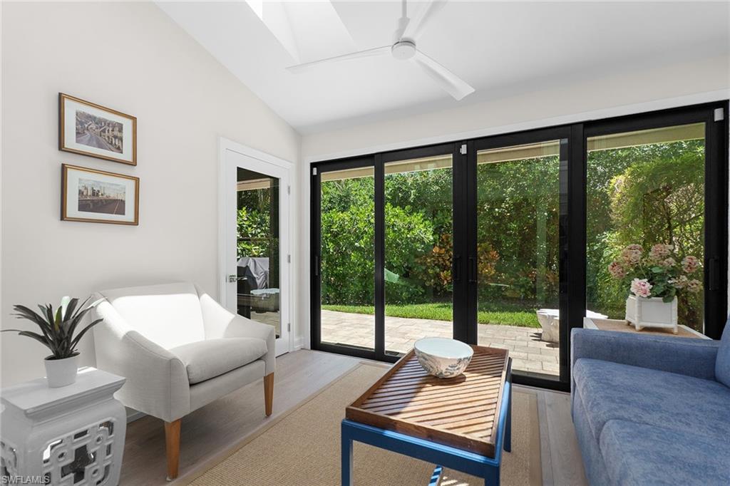VILLAS AT PELICAN BAY - Residential