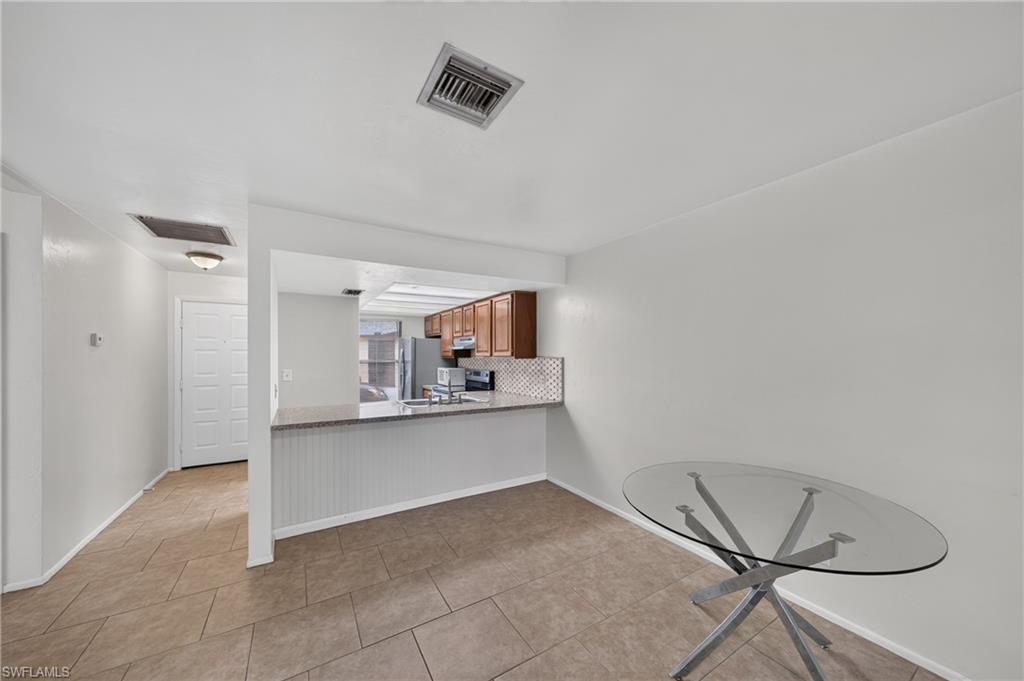 ROGERS COURT CONDOMINIUM - Residential