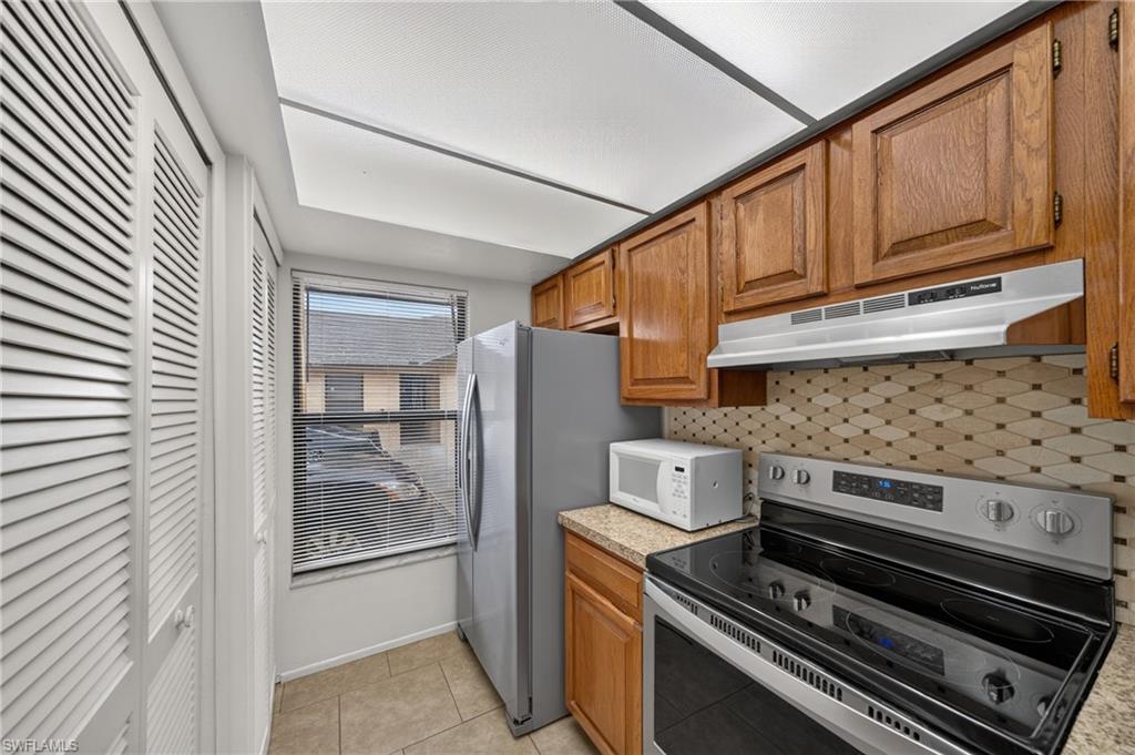 ROGERS COURT CONDOMINIUM - Residential