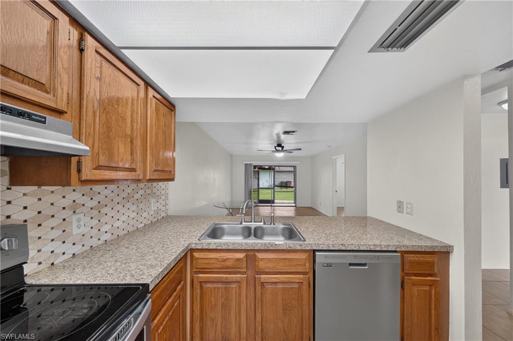 ROGERS COURT CONDOMINIUM - Residential