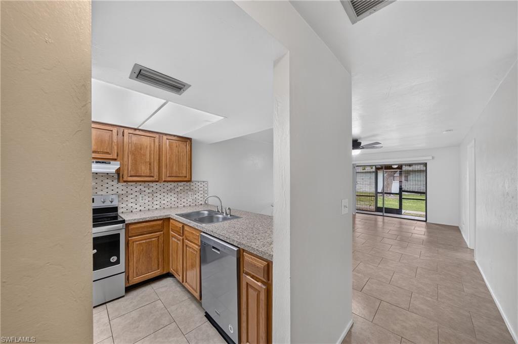 ROGERS COURT CONDOMINIUM - Residential