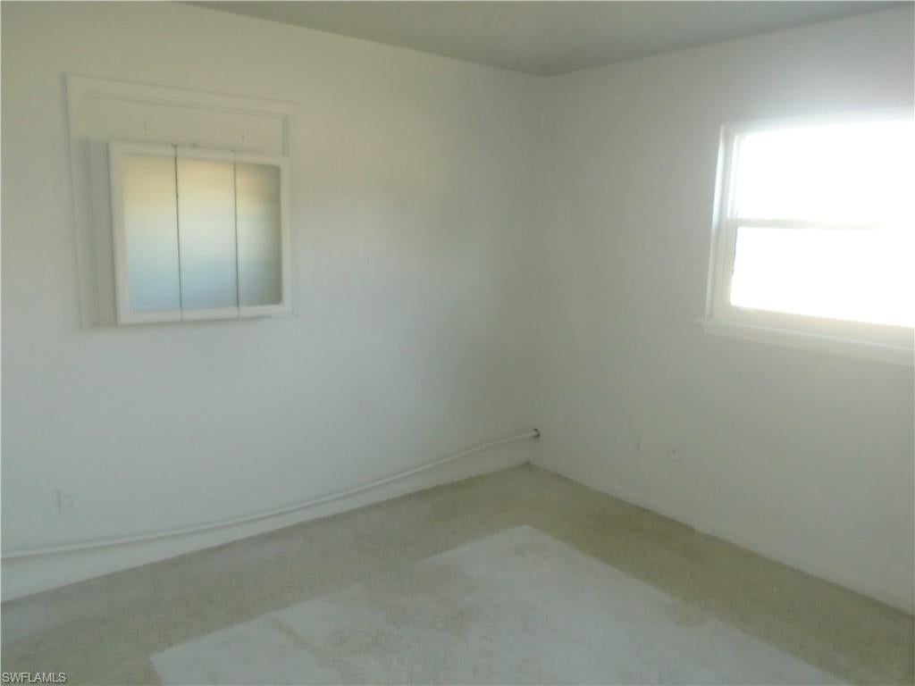 PINE MANOR - Residential Lease