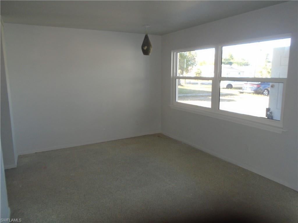 PINE MANOR - Residential Lease