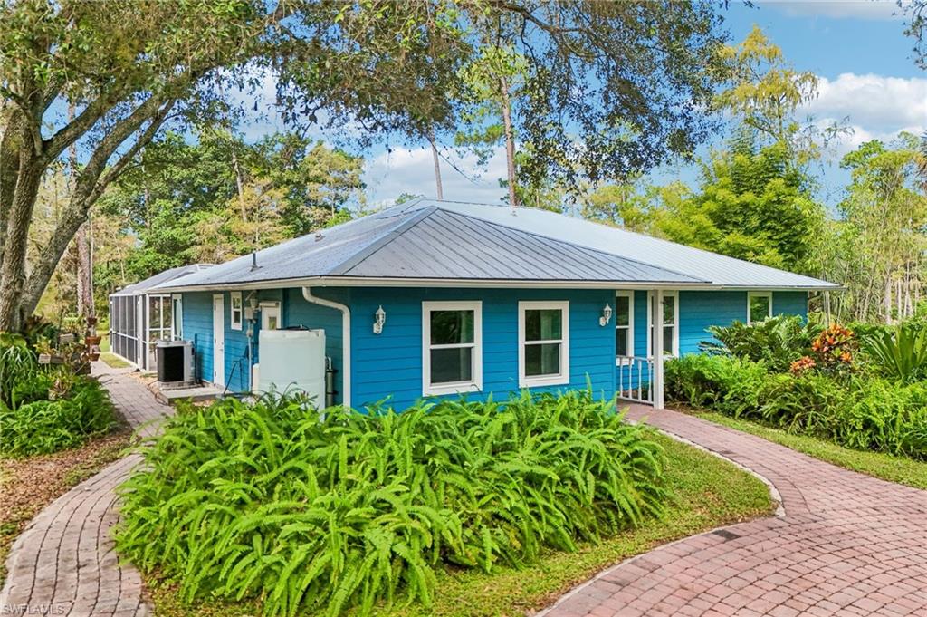 GOLDEN GATE ESTATES - Residential