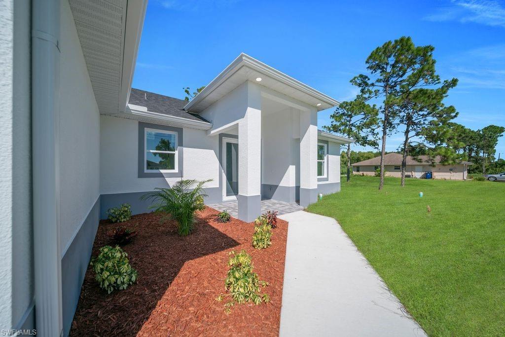 LEHIGH ACRES - Residential