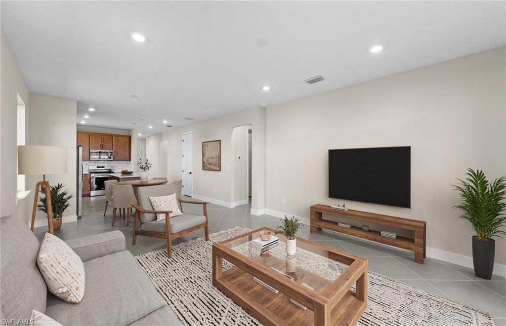 DEL WEBB OAK CREEK - Residential