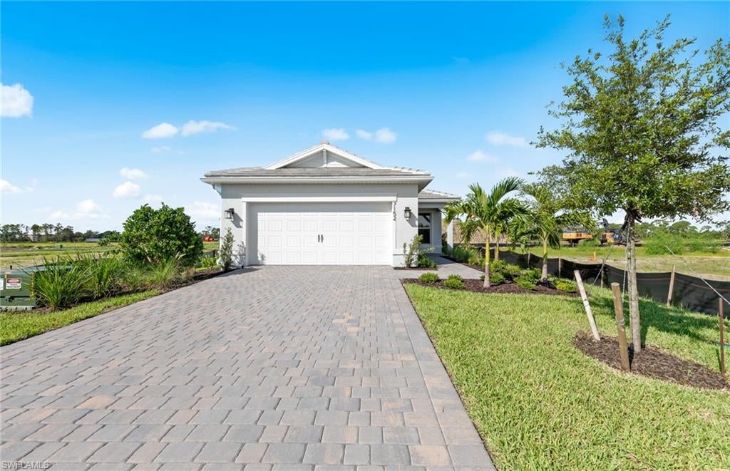 DEL WEBB OAK CREEK - Residential