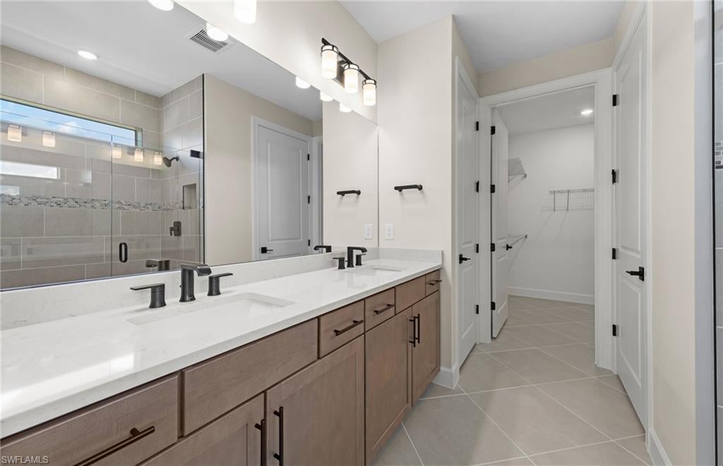 DEL WEBB OAK CREEK - Residential
