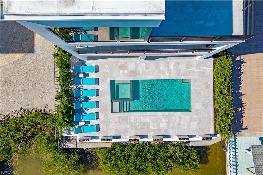 VENETIAN GARDENS - Residential