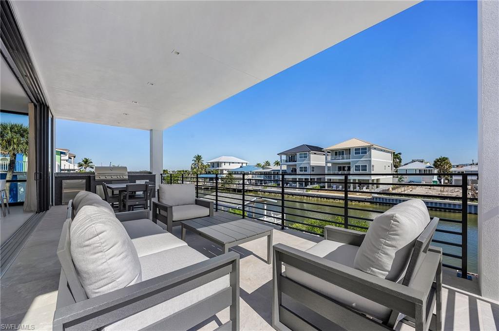 VENETIAN GARDENS - Residential