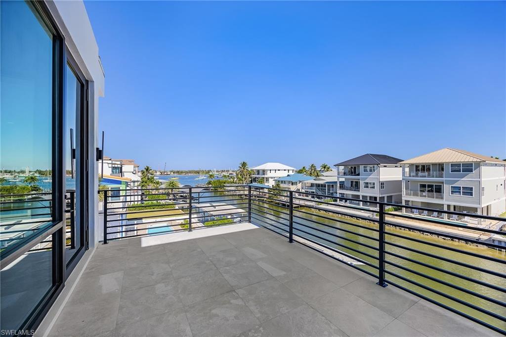 VENETIAN GARDENS - Residential