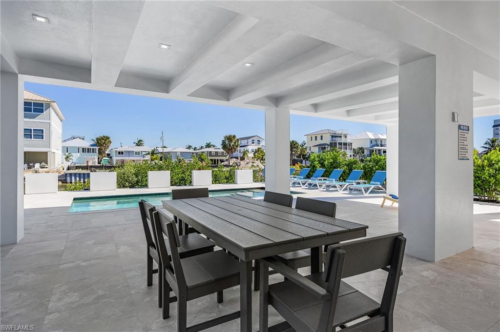 VENETIAN GARDENS - Residential