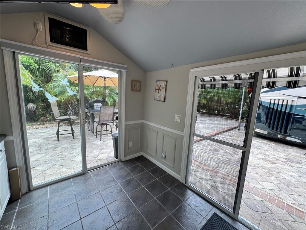 RIVERBEND MOTORCOACH RESORT - Land