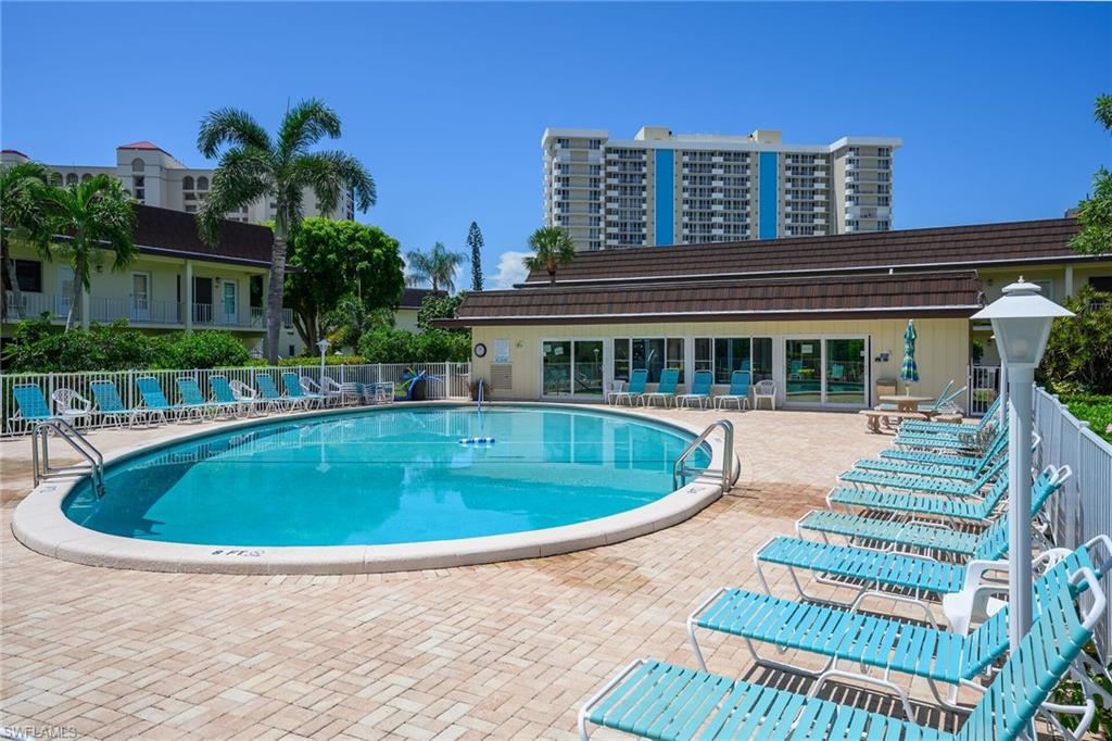 MARCO BEACH - Residential