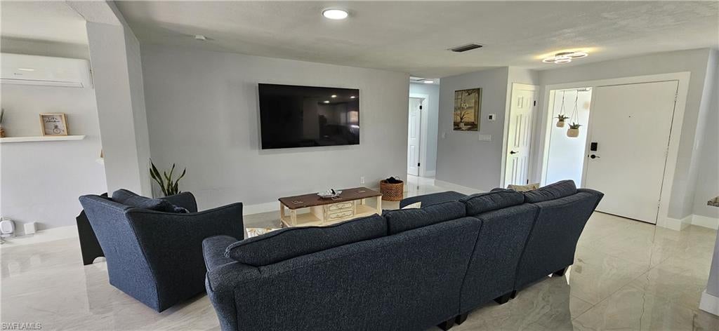 CAPE CORAL - Residential Lease
