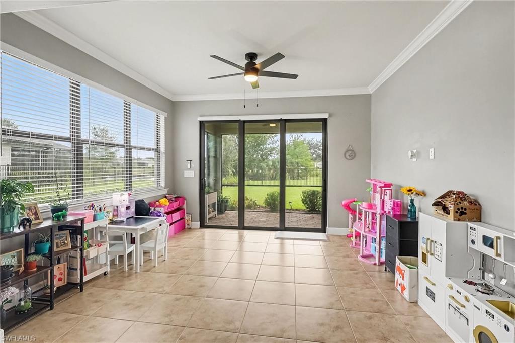 COUNTRY CLUB - Residential