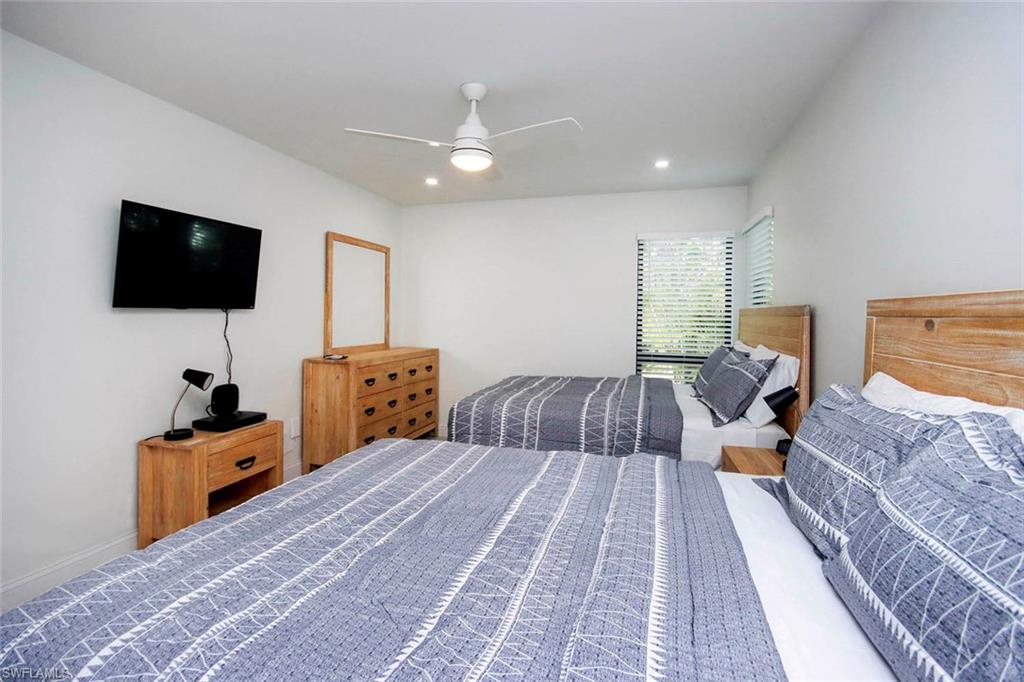 BLIND PASS CONDO - Residential