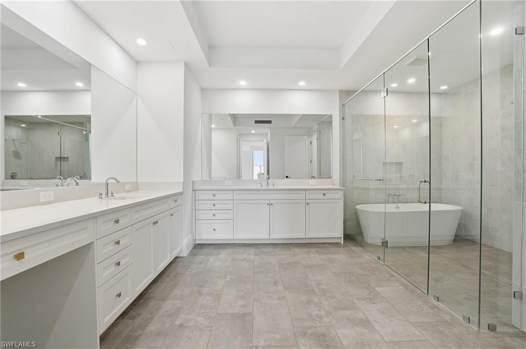 INFINITY AT THE COLONY - Residential