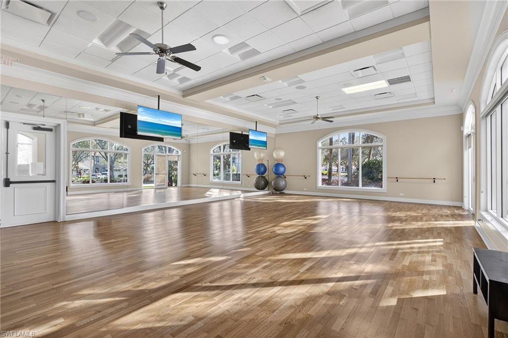VANDERBILT COUNTRY CLUB - Residential
