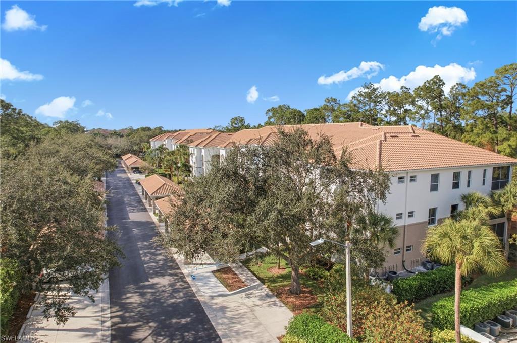 VANDERBILT COUNTRY CLUB - Residential