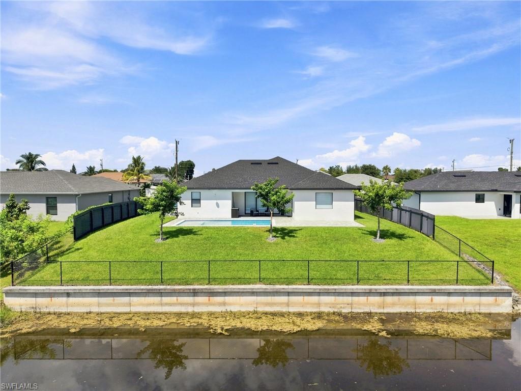 CAPE CORAL - Residential