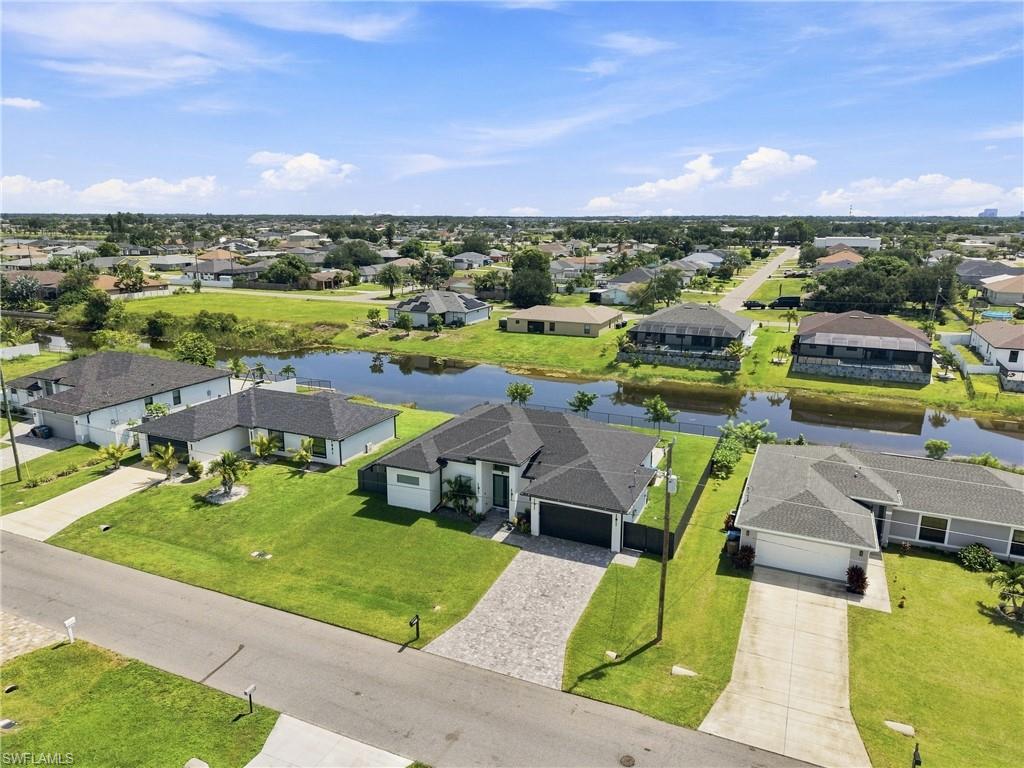 CAPE CORAL - Residential