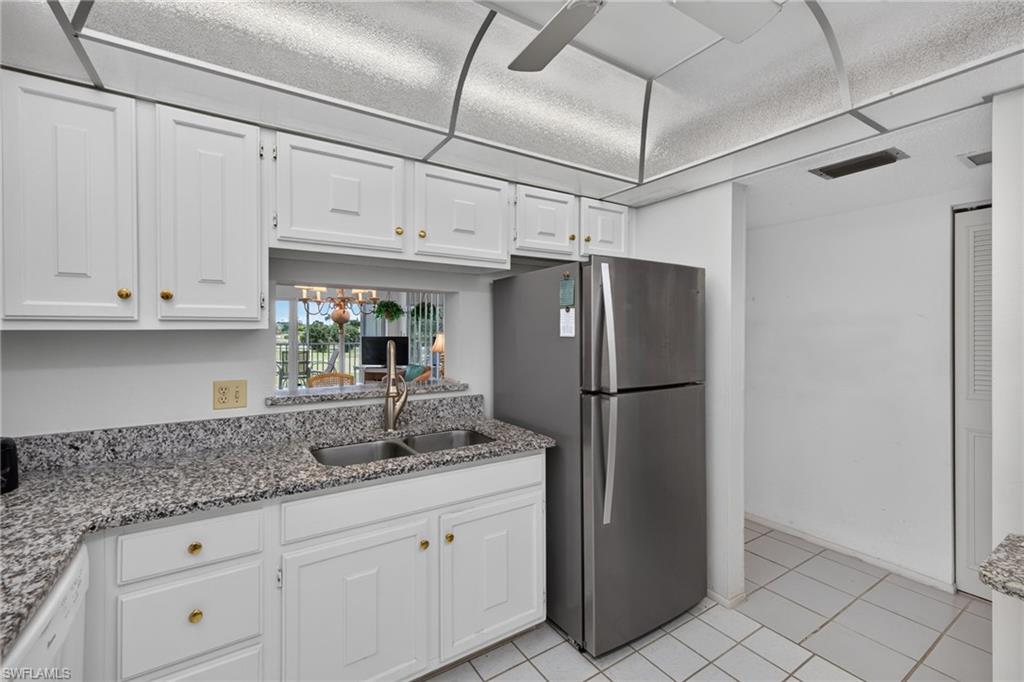 SEVEN LAKES - Residential