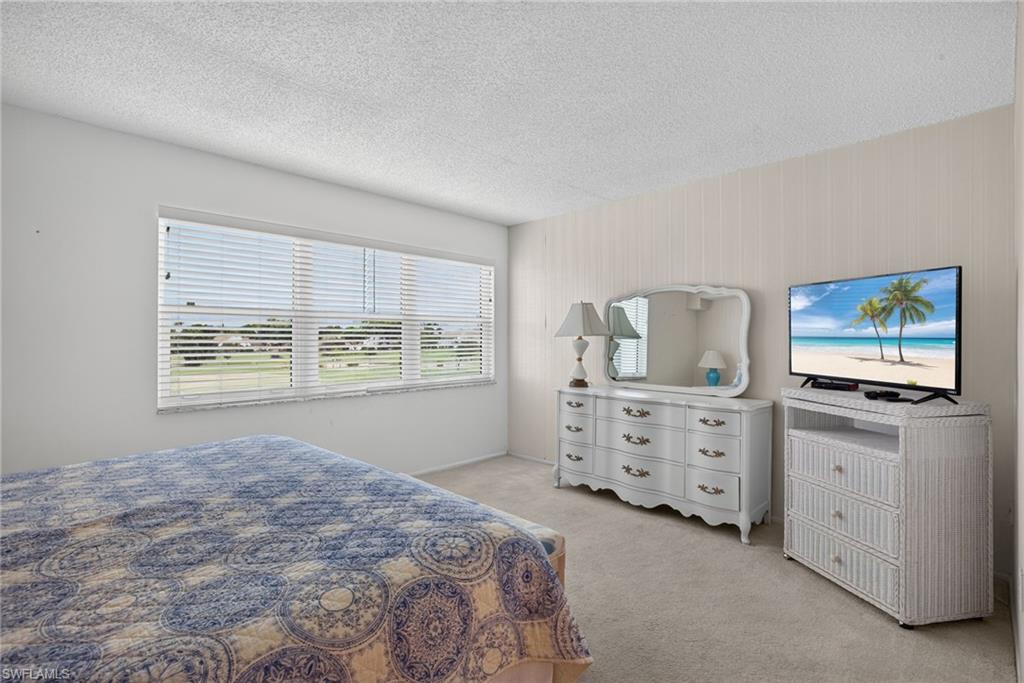SEVEN LAKES - Residential