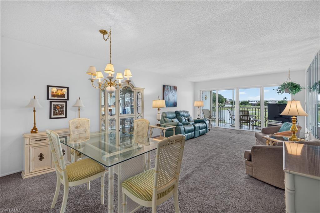 SEVEN LAKES - Residential