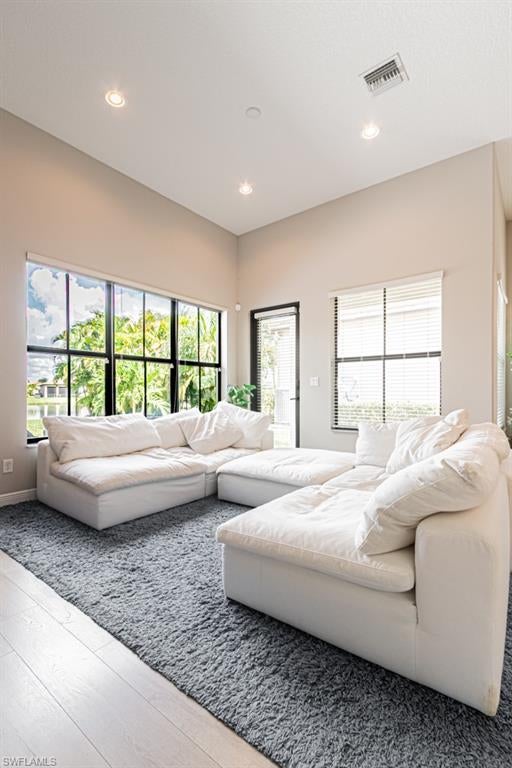 MAPLE RIDGE - Residential