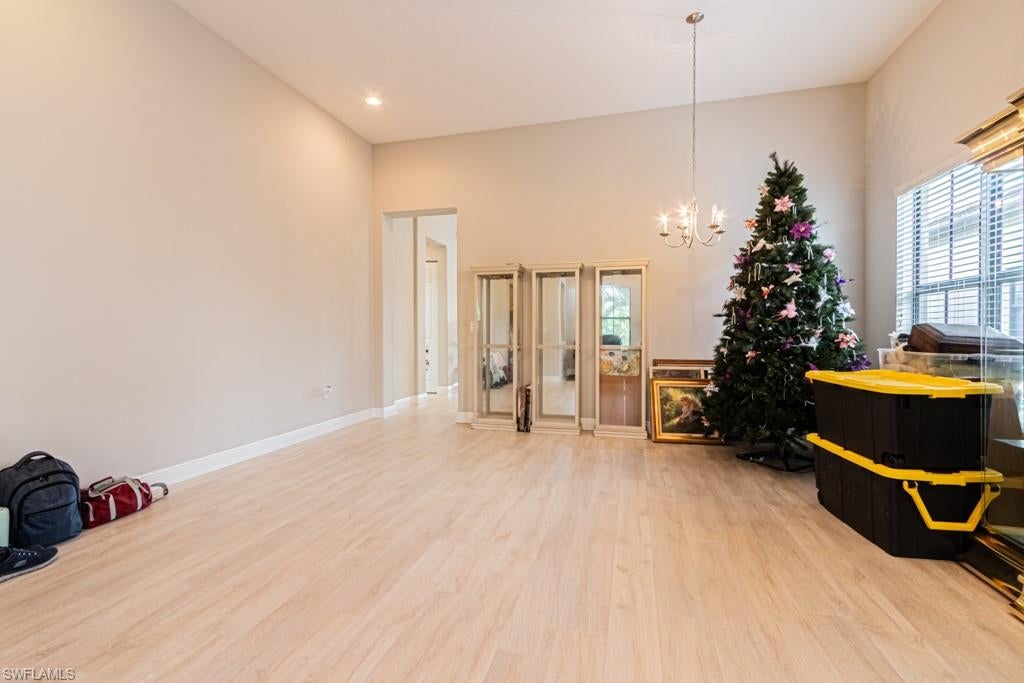 MAPLE RIDGE - Residential