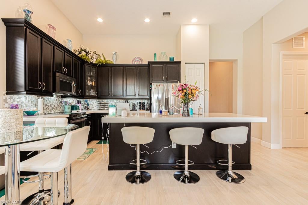 MAPLE RIDGE - Residential