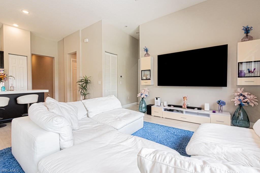 MAPLE RIDGE - Residential