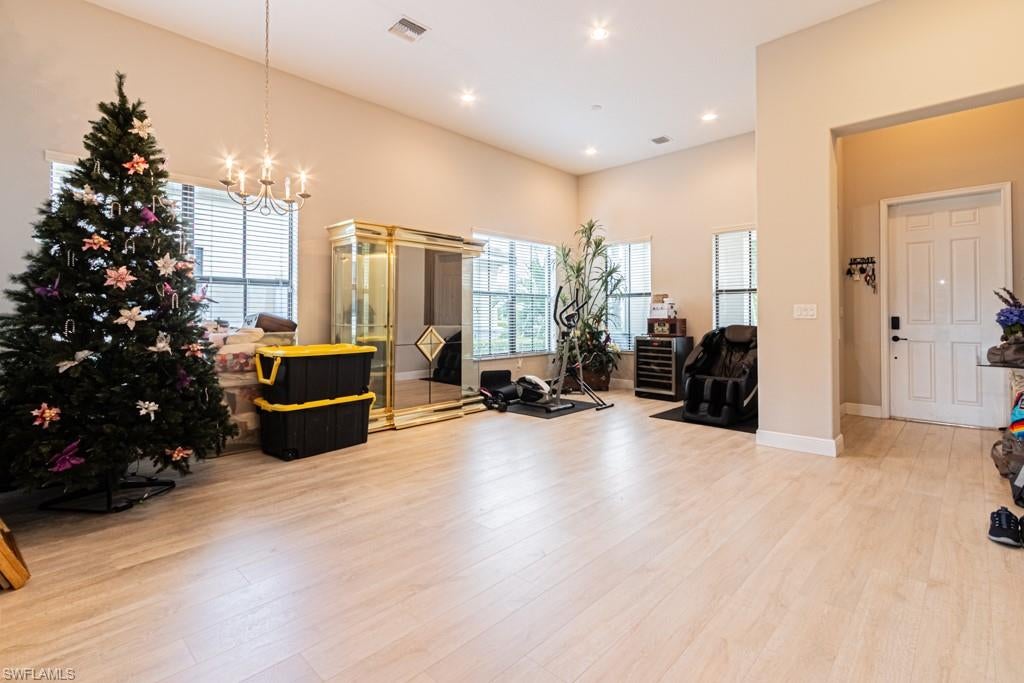 MAPLE RIDGE - Residential