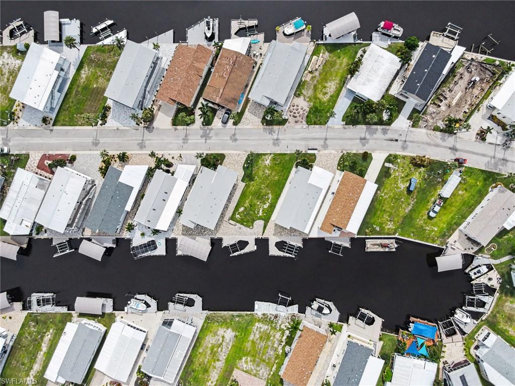 BAYSIDE ESTATES - Land