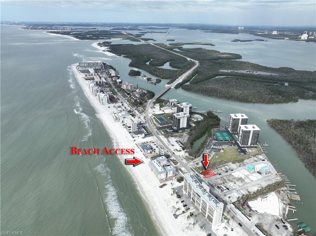 BONITA BEACH - Land