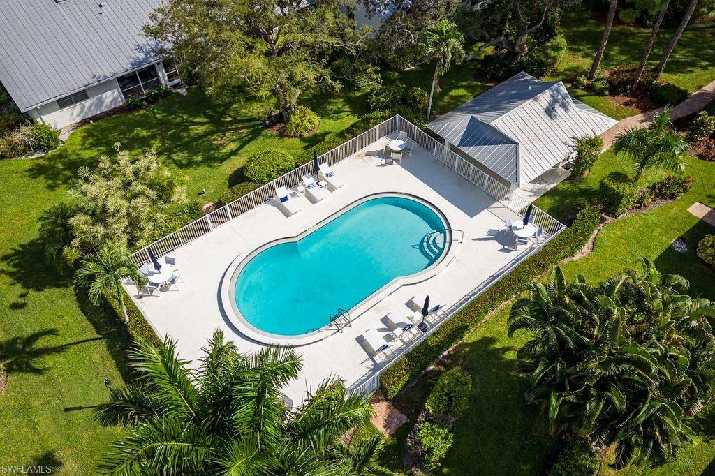 PARK WEST VILLAS - Residential