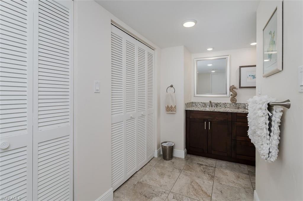 PARK WEST VILLAS - Residential