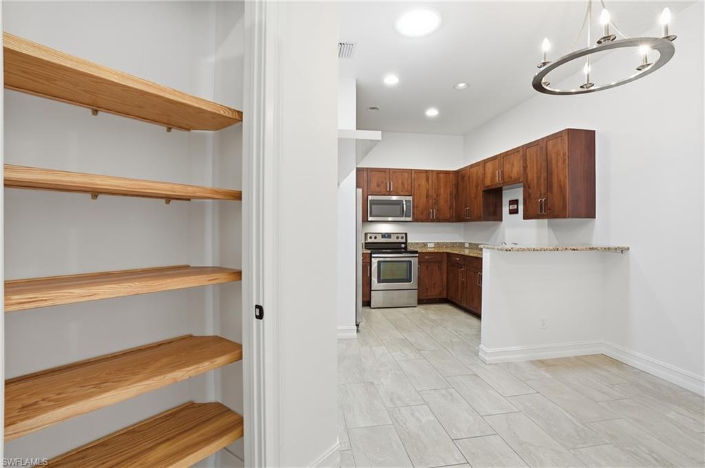 ACREAGE - Residential Lease